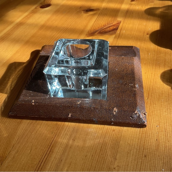 VINTAGE LEATHER & LEAD CRYSTAL INKWELL PEN HOLDER GLOWY URANIUM ART DECO - Picture 3 of 10